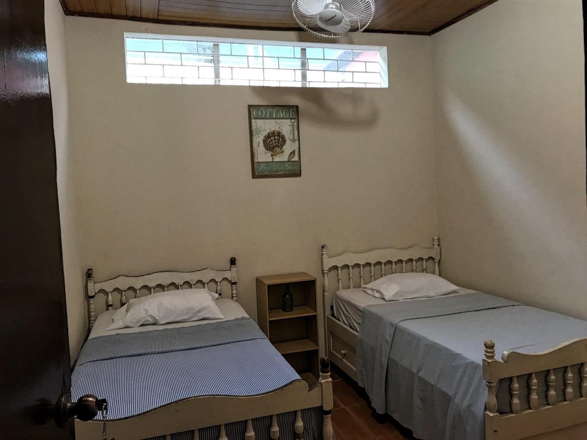 Hostal Augustos San Juan del Sur Ngoại thất bức ảnh